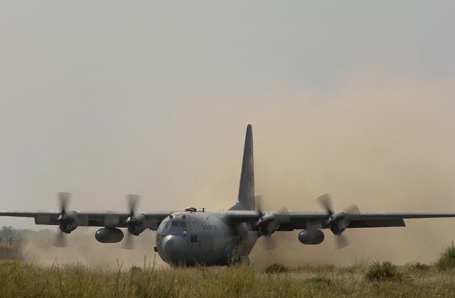 Un avion militar s-a prabusit in SUA, cu noua persoane la bord: niciun supravietuitor