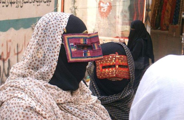 Burqa in pericol: Si Italia interzice valul islamic!