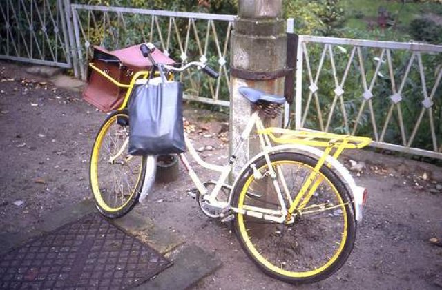 Angajatii pe biciclete castiga teren