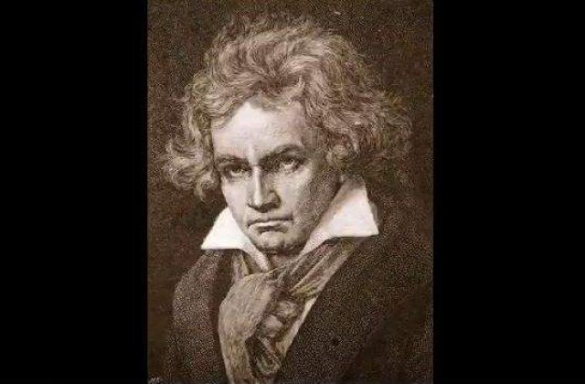 Zece cantareti cu probleme de auz