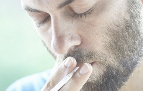 Care sunt cei mai importanti factori de risc in declansarea astmului ce pot fi controlati