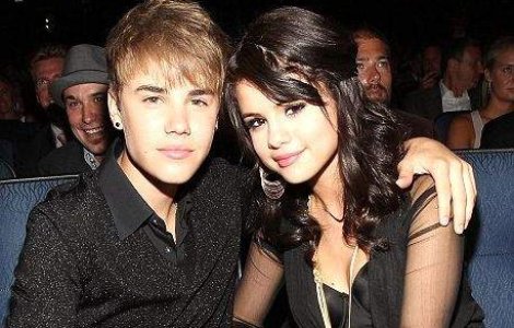 Justin Bieber, parasit de iubita