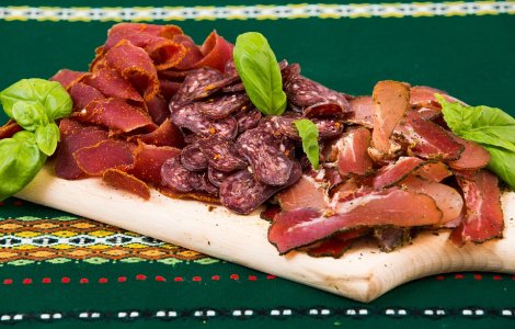 TOP 5 preparate traditionale romanesti care iti dau pe spate prietenii din strainatate