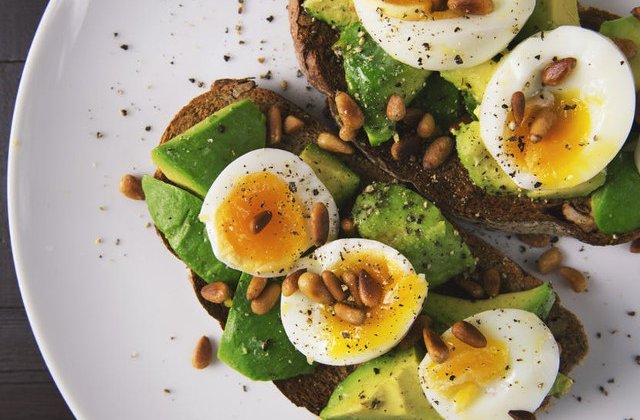 Studiu: Ouale nu cresc riscul cardiovascular in cazul persoanelor cu prediabet si diabet de tipul 2