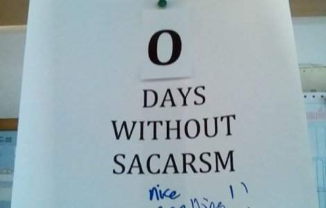  Top  10 bilete sarcastice afisate la munca pentru colegii care nu stiu de gluma