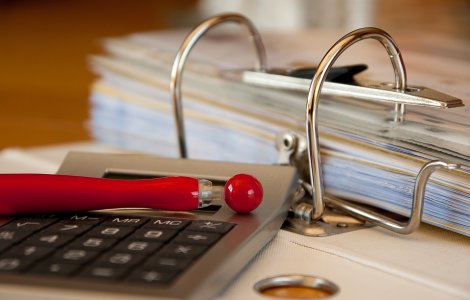 O contabila din Galati a delapidat peste 500.000 de lei din bugetul unei scoli