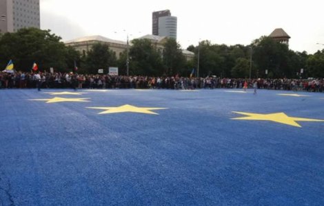 Protestele din Piata Victoriei: 6 persoane, conduse la politie si amenzi de peste 9.000 de lei