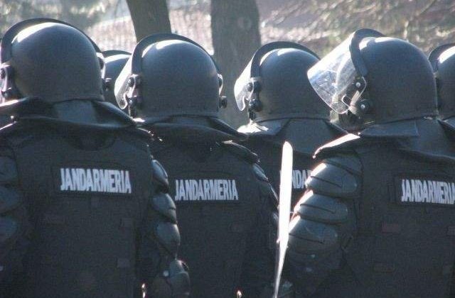 Jandermeria, explicatii cu privire la prezenta echipajului inarmat la protestele din Piata Victoriei