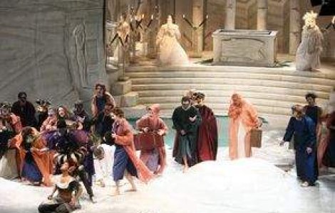 Sute de actori, loviti de ordonanta lui Boc