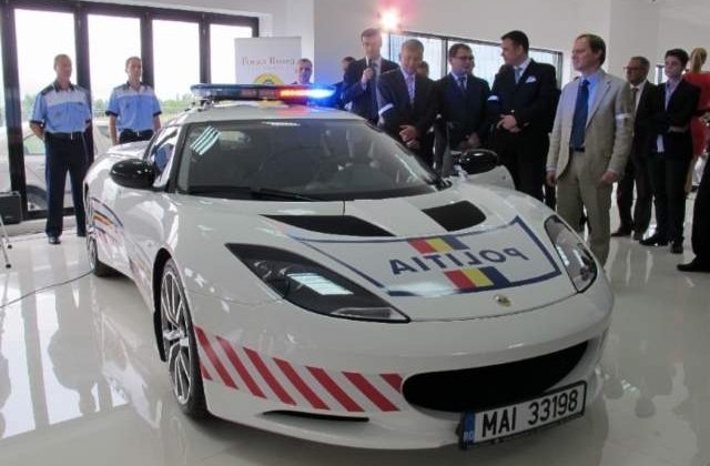 Politia Romana, pe urmele infractorilor cu un bolid de 90.000 euro