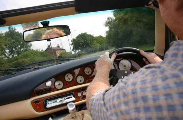 Sofer sa fii, noroc sa ai: Averea soferului lui Emil Boc