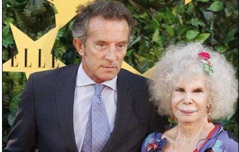 O ducesa a renuntat la avere pentru a se casatori cu un barbat mai tanar