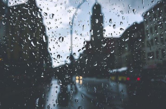 Cod GALBEN de averse, grindina si descarcari electrice. Ce zone sunt vizate