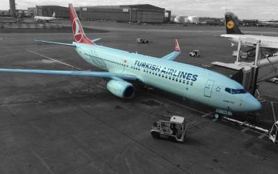 Doua avioane de pasageri s-au...