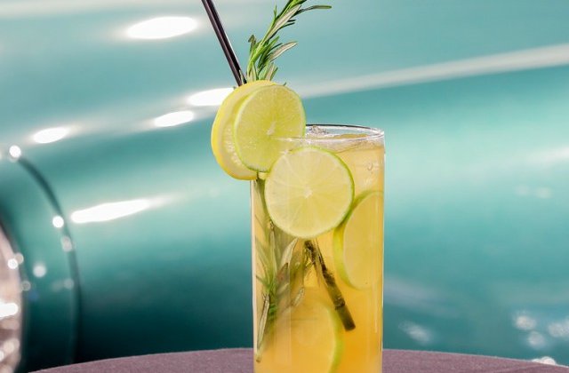 10 cele mai bune retete de limonade pe care sa le incerci vara asta