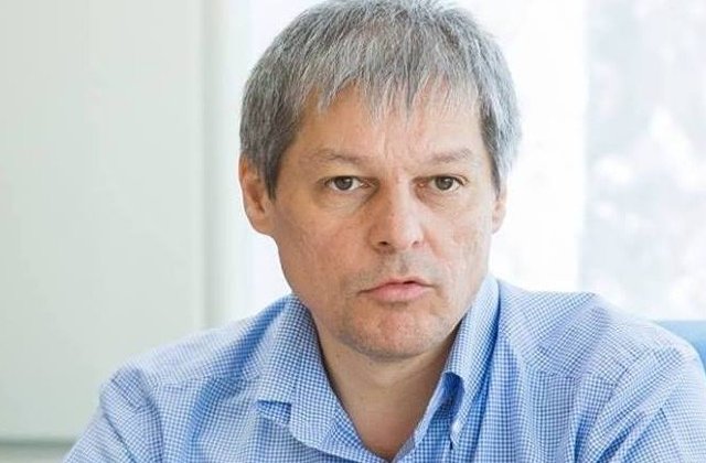 Ciolos: Ma sperie entuziasmul aproape sinucigas cu care liderii coalitiei duc tara intr-o fundatura in politica externa