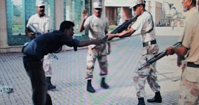  Video socant  Un tanar a fost ucis fara mila in Pakistan