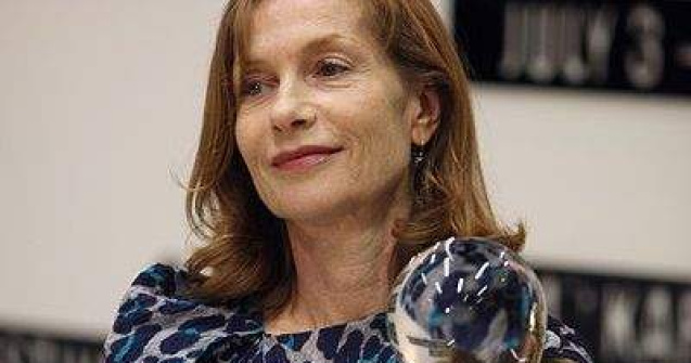 Isabelle Huppert, premiata pentru intreaga cariera