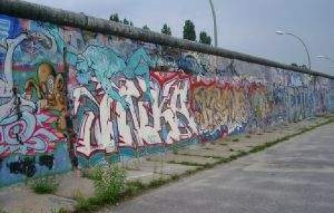 50 de ani de la construirea "Zidului Rusinii"