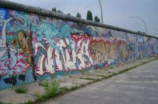 50 de ani de la construirea "Zidului Rusinii"