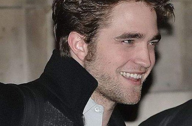 Actorii Twilight se reprofileaza pe design vestimentar. Le-ai purta creatiile?