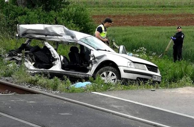 Patru studente au fost spulberate de tren, in Salaj. Doar soferita a supravietuit