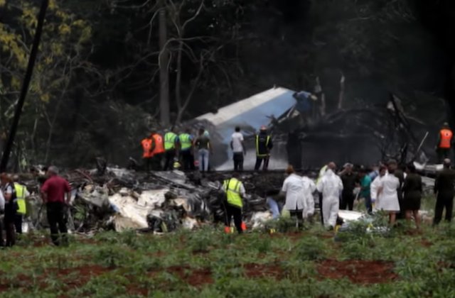 Un avion s-a prabusit la Havana cu 110 persoane la bord / VIDEO