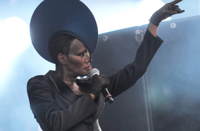 Top 11: Coafuri de rock star care au facut istorie