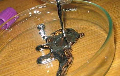 Bacterii transgenice, utilizate pentru curatarea apelor poluate cu mercur