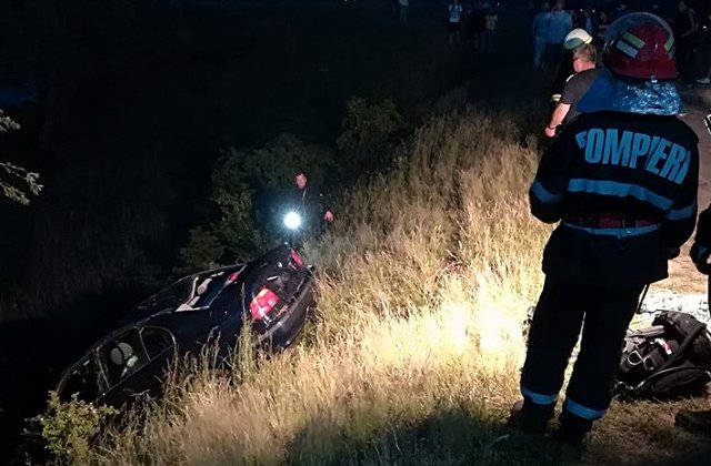 Doua tinere au murit dupa ce au plonjat cu masina intr-un lac
