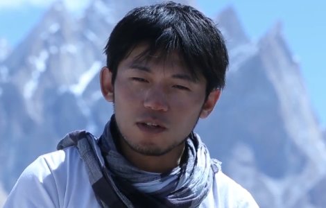 Un cunoscut alpinist japonez de 36 de ani, descoperit mort pe Everest/ VIDEO