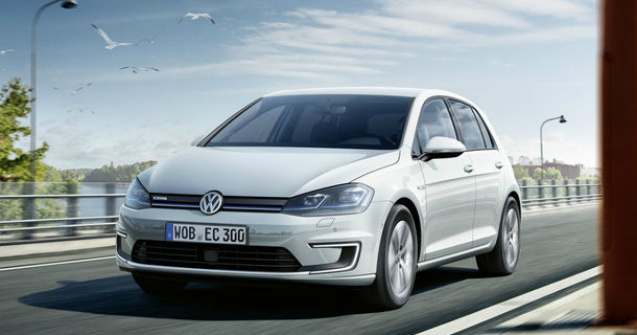 Romanii cumpara tot mai multe masini electrice si hibrizi: vanzarile au crescut cu peste 80% in primele patru luni din 2018