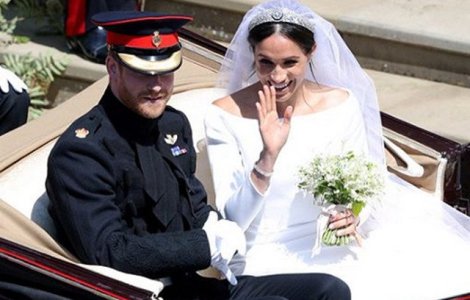 Cadourile primite de invitati la nunta regala, vandute pe internet