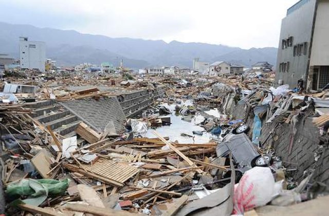 Corectitudine incredibila: Japonezii au returnat toti banii gasiti sub daramaturi