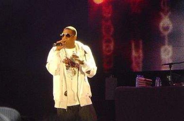 [VIDEO] Bacsis de milionar: Cati bani le da Jay-Z chelnerilor?