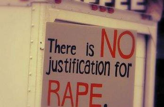 Patru romani din Italia au torturat o femeie