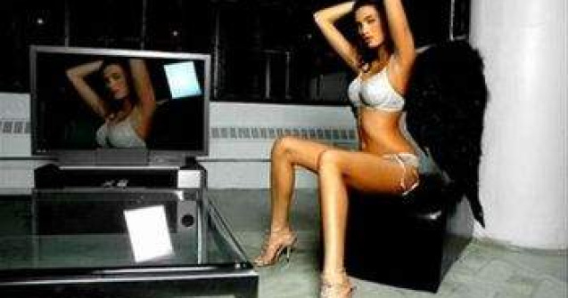 Supermodelul Alina Puscau, goala in "Conan Barbarul"