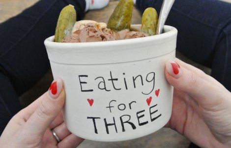  Top  Imagini amuzante pe care doar femeile insarcinate le vor intelege