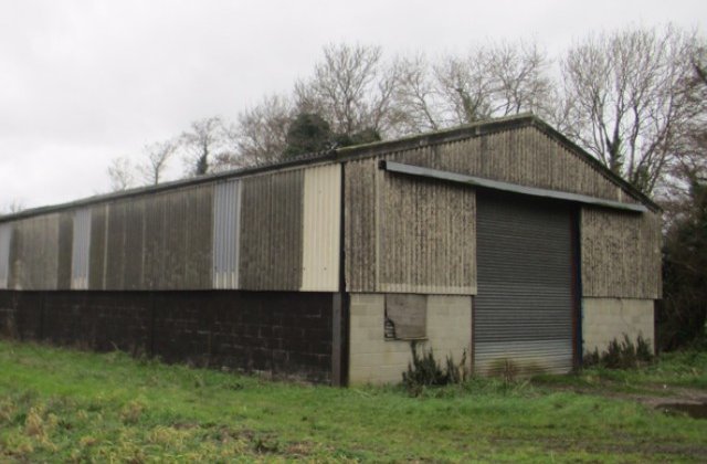 Un milionar englez a transformat un sopron vechi intr-o casa de lux / FOTO