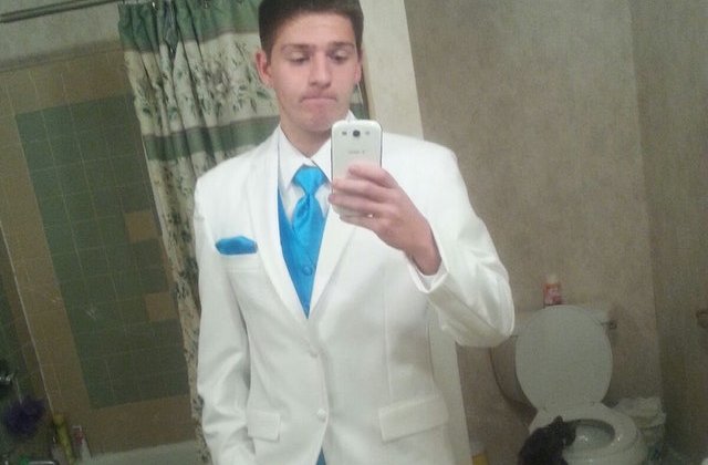 10 selfie-uri nereusite realizate de persoane carora nu le pasa de ceea ce se intampla in jur