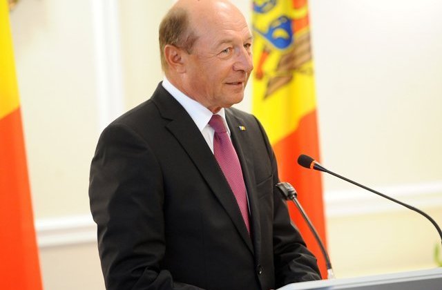 Basescu: Imi fac un autodenunt - am discutat si eu despre mutarea ambasadei din Israel cu Benjamin Netanyahu si cu Shimon Peres