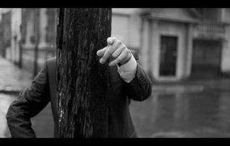 Fotografia, la granita dintre comercial si arta