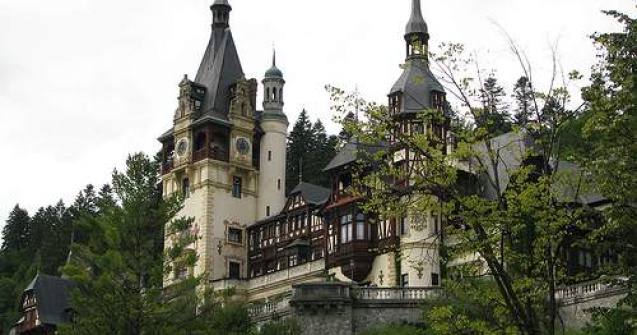 Cat cheltuie ministerul lui Udrea pentru promovarea turismului?