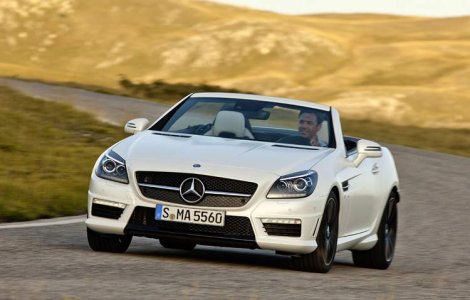 Noul Mercedes SLK 55 AMG - Cel mai puternic SLK poate folosi 8 sau doar 4 cilindri!