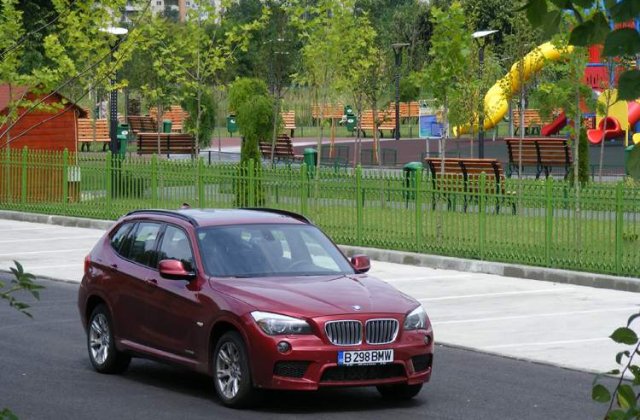 Drive test BMW X1 xDrive28i - De la 6 la 4 cilindri. Si numai avantaje