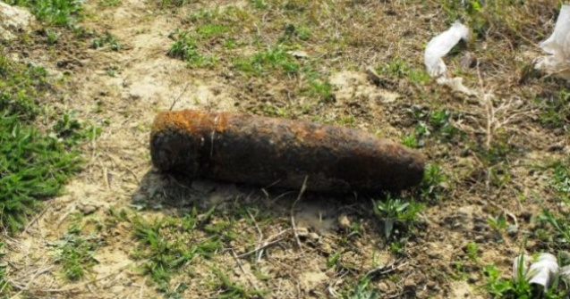 O persoana a murit, iar alte doua a fost ranite dupa explozia unui proiectil, in Bacau