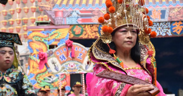  Top  Ritualuri si traditii bizare din intreaga lume care te vor lasa fara replica