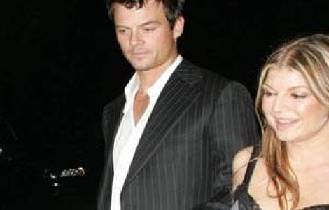E oficial: Fergie si Josh Duhamel s-au casatorit