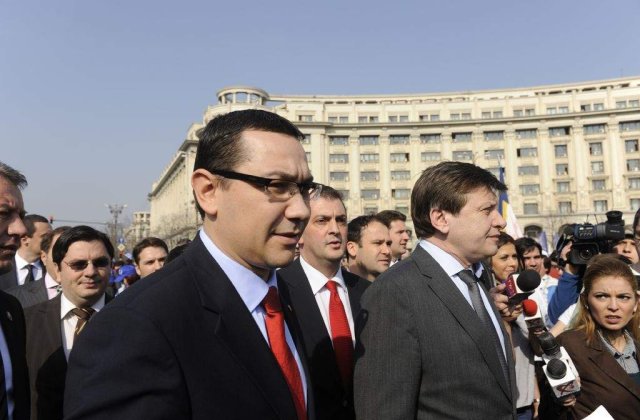 Ponta il ameninta pe Basescu cu judecata