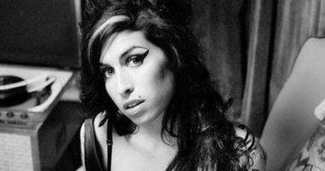Moartea lui Amy Winehouse, cel mai cautat subiect pe Google